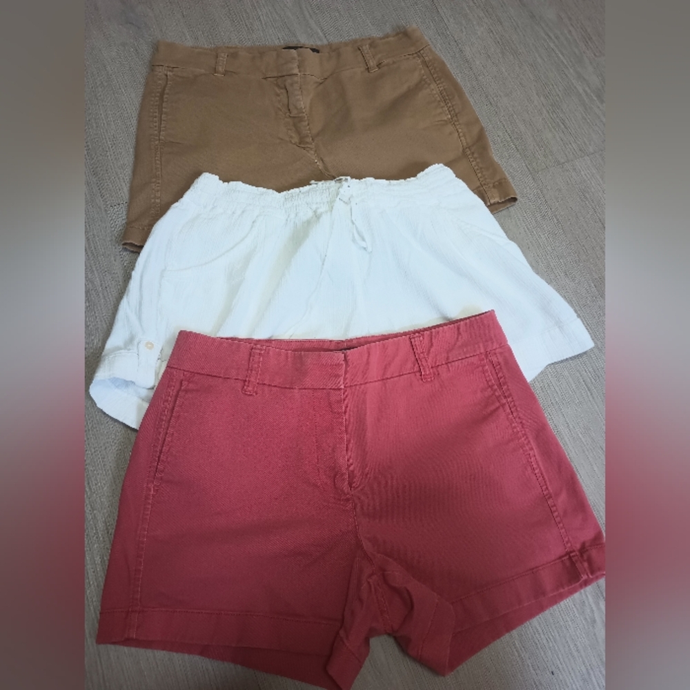 J. Crew And Banana Republic! Women's Casual Shorts Bundle - White, Tan, Pink - Picture 2 of 3